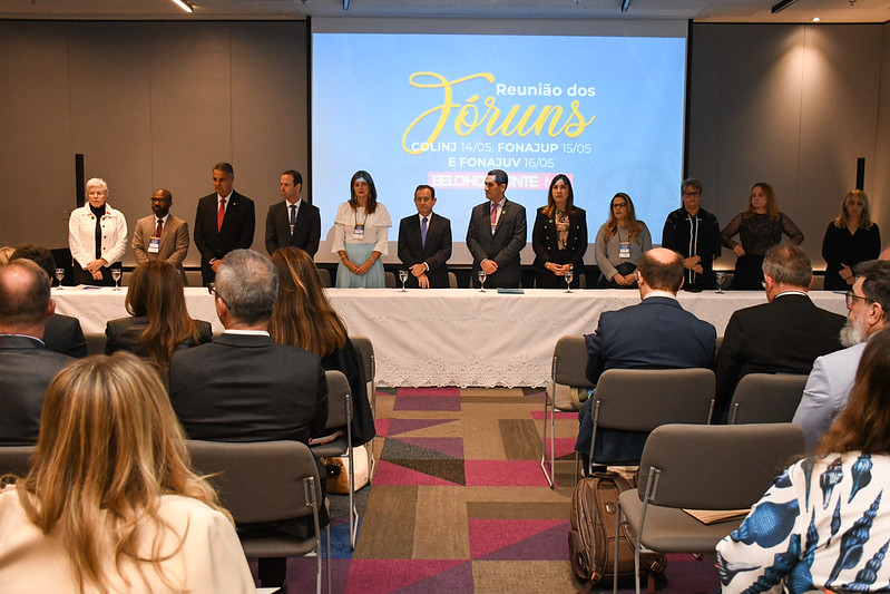 Efetividade nas políticas públicas para a infância e juventude marca abertura evento nacional: “Discursos vazios não mudam realidades”